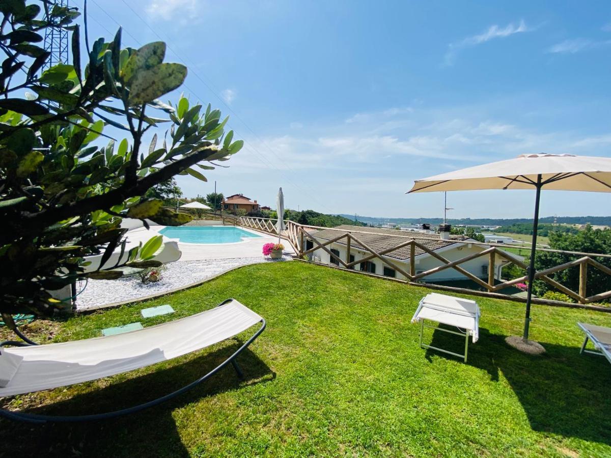 Villa Poggio Ulivo Pool-Apartments Rivoli Veronese Exterior foto