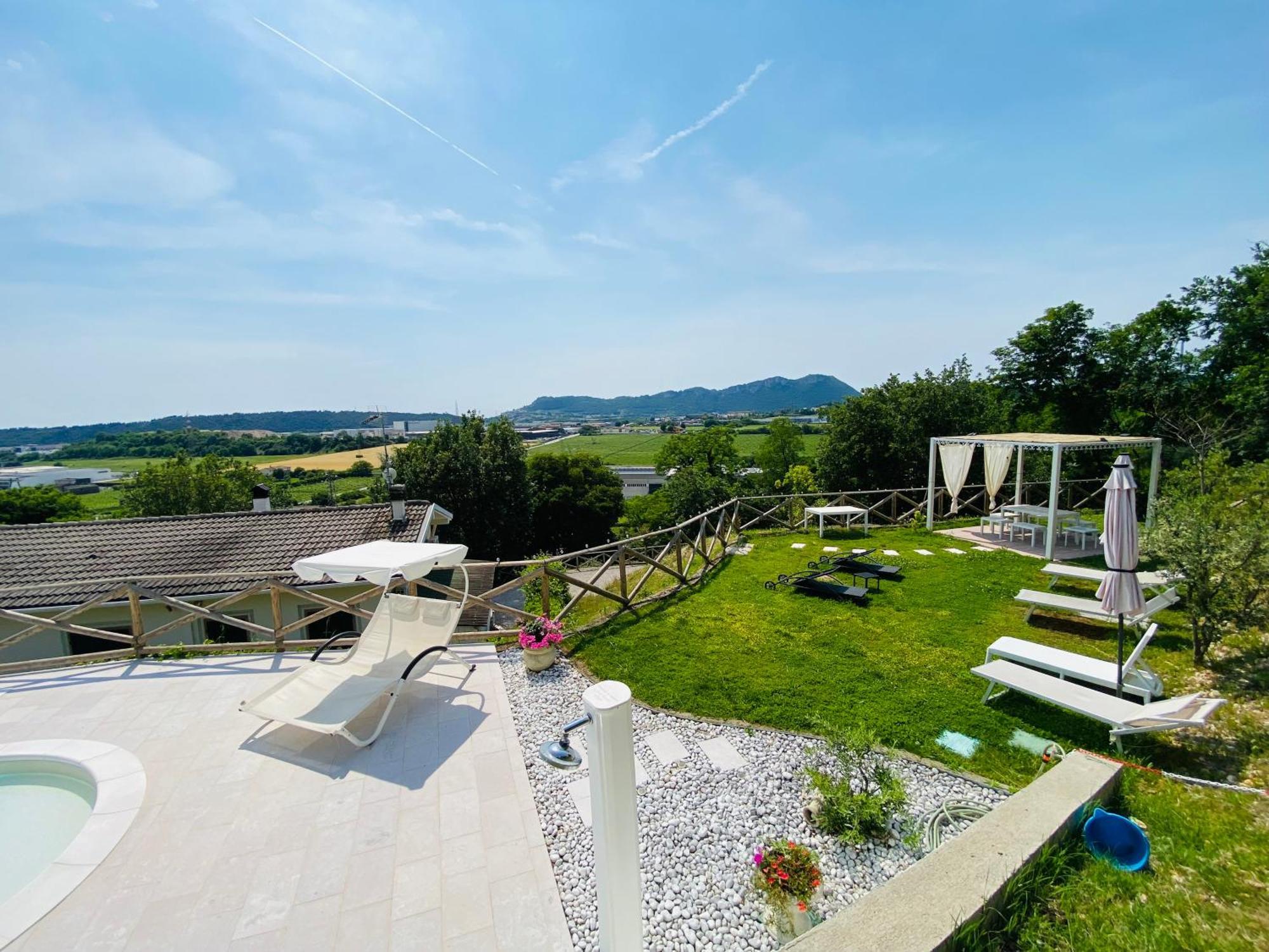 Villa Poggio Ulivo Pool-Apartments Rivoli Veronese Exterior foto